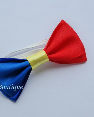 Mini papion tricolor