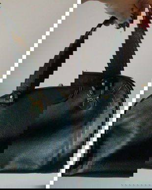 GEANTA DIN PIELE DE MANA