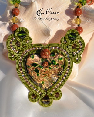 Colier soutache reducere