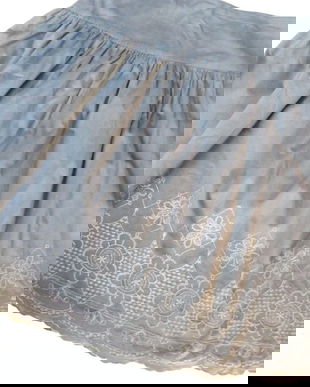 Fusta neagra cu broderie