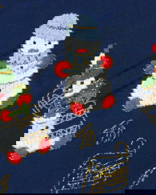 Fata de masa de Craciun