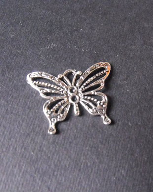 PANDANTIV FLUTURE - 27 X 21 MM