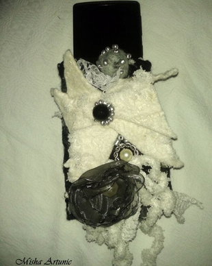 vandut Husa telefon impaslita cu aplicatii florale