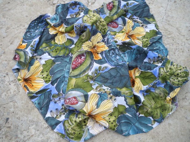 Material textil cu imprimeuri