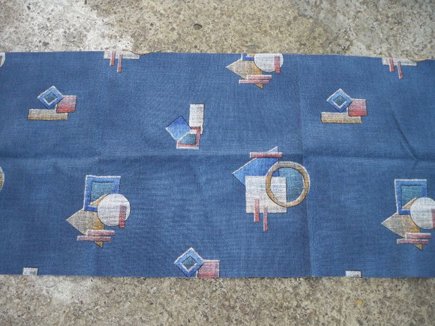 Material textil cu imprimeuri