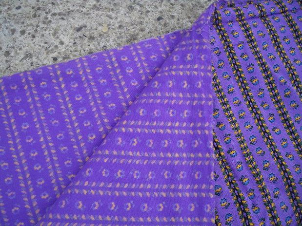Material textil cu imprimeuri