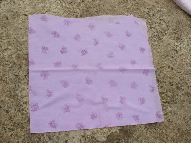 Material textil cu imprimeuri
