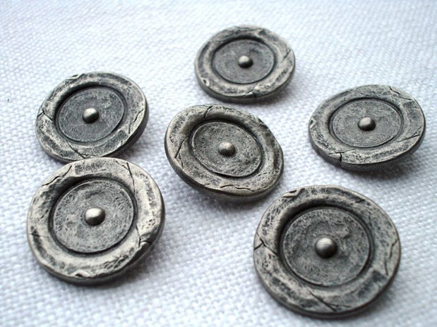 Nasturi metalici