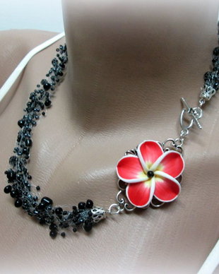Colier " Plummeria''