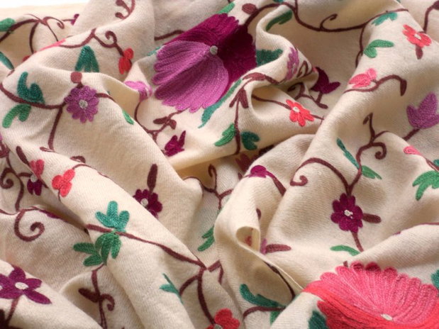Broderie florala
