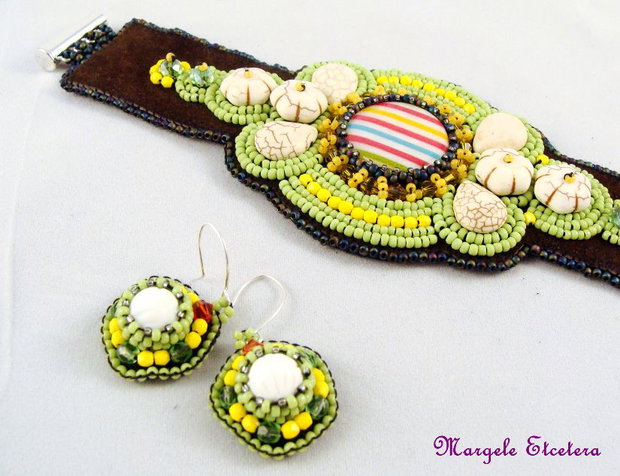 Set bratara si cercei cu motive florale, UNICAT