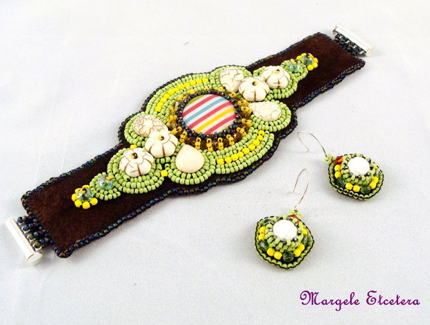Set bratara si cercei cu motive florale, UNICAT