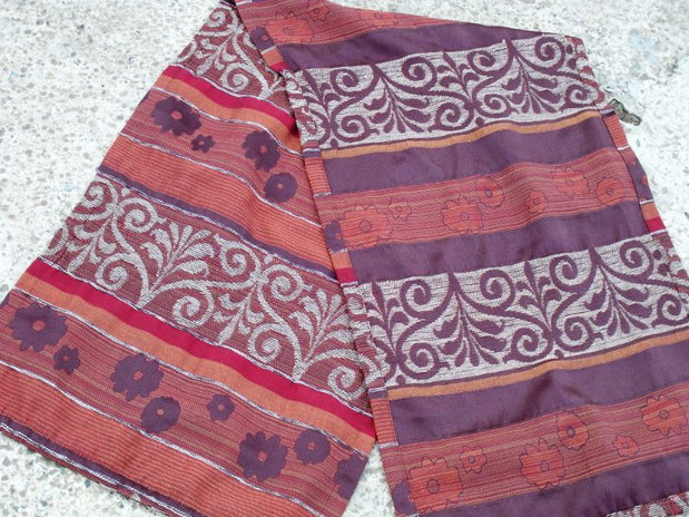 Material textil nuante maronii