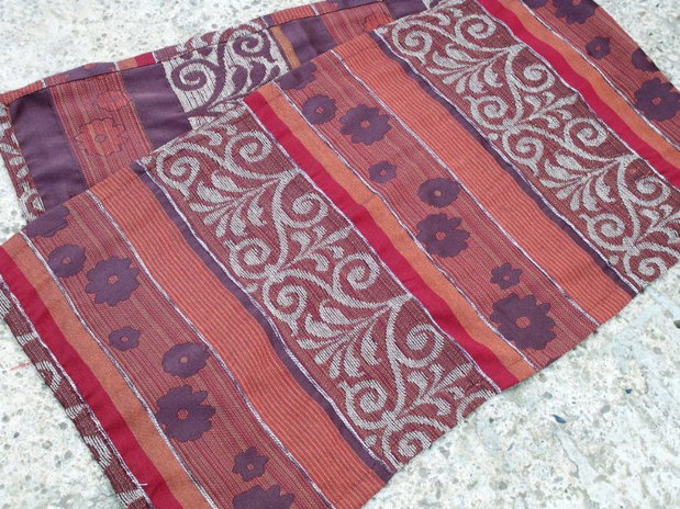 Material textil nuante maronii