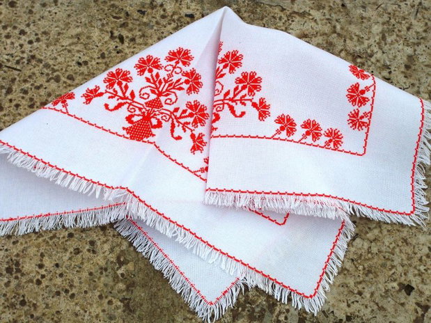 Broderie cu flori