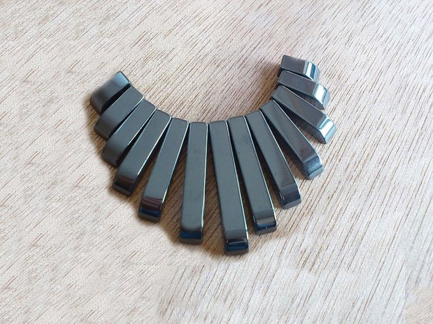 1set pandantiv hematit 10-40mm 13 buc. (GSLAK 065)