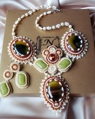 REZERVAT - „Flower Dance” – Set colier şi cercei