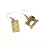 Croitorie - cercei charms bronz