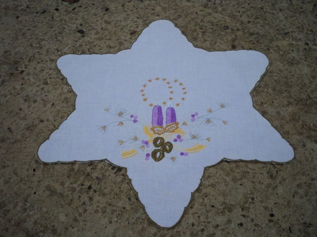 Broderie Craciun1
