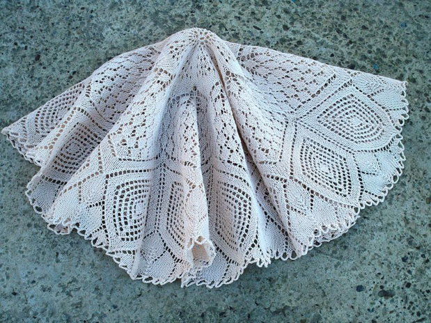 Dantela bej