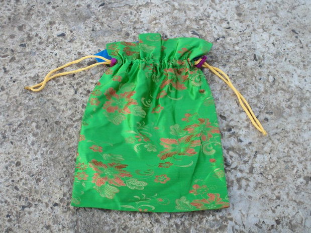 Saculet verde