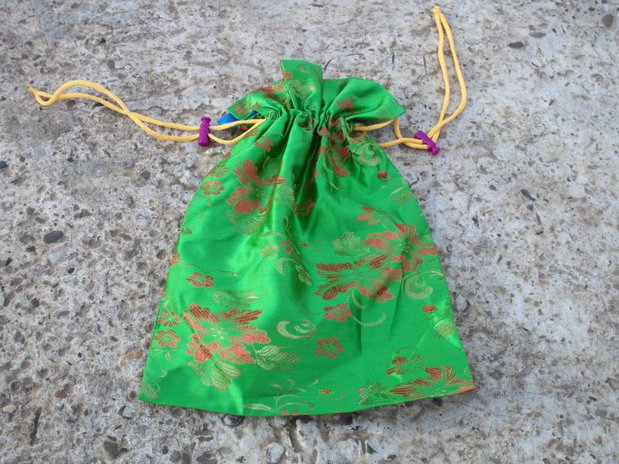 Saculet verde