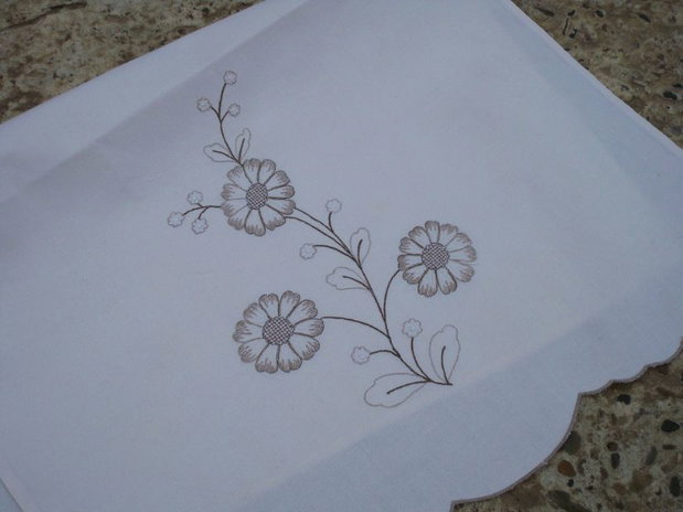 Broderie cu flori
