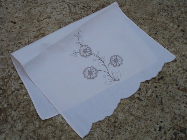 Broderie cu flori