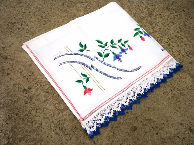 Broderie cu flori