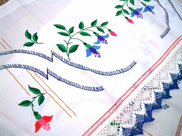 Broderie cu flori