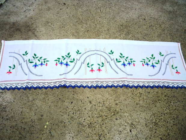 Broderie cu flori
