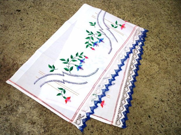 Broderie cu flori