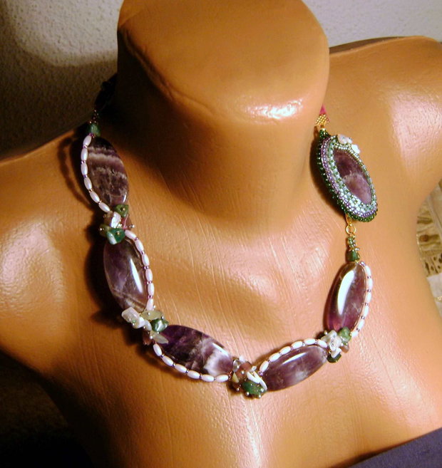 Pasione tarzie / colier ametist natural oval