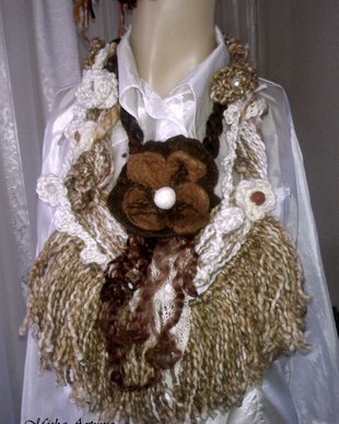 Colier/ Guler crosetat, rasucit, bohem, tribal, shabby chic vandut