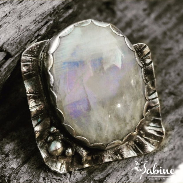 Inel argint 925 şi moonstone. Inel masiv, rustic, patinat, texturat
