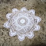 Dantela alba crosetata 2