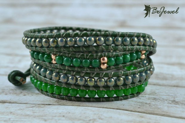 Bratara wrap cu snur de piele si cristale ''Green tea''