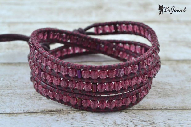 Bratara wrap cu snur de piele si cristale ''Mauve'