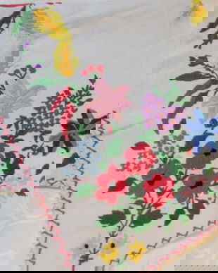 Fata de masa brodata