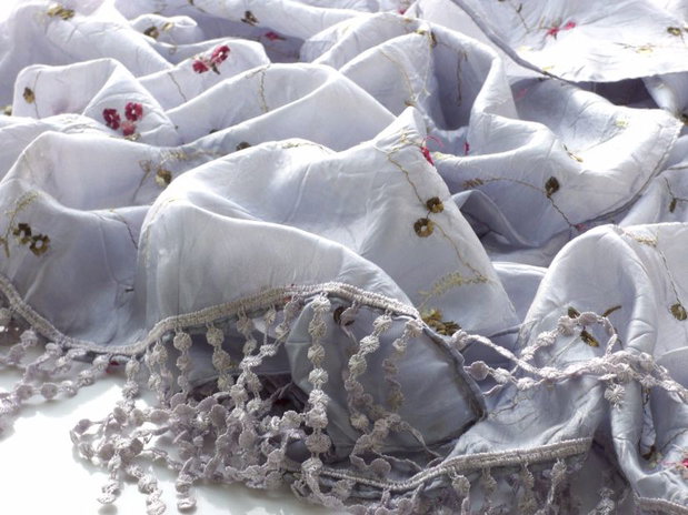 Broderie cu flori