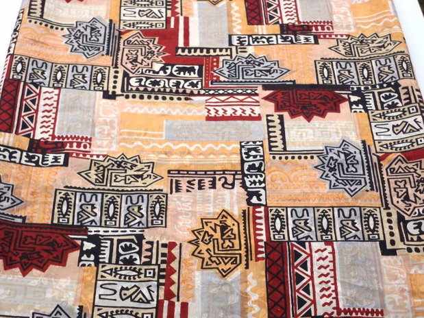 Material textil cu imprimeuri