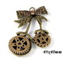 6574 # Pandantiv, cirese / fructe, bronz, rotite ceas, steampunk