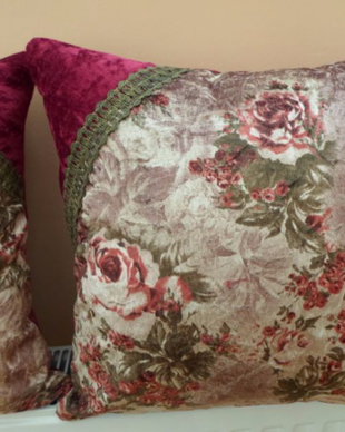pernuta ornament red velvet