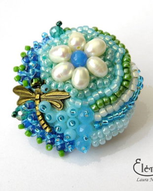 Brosa albastru turcoaz (martisor)