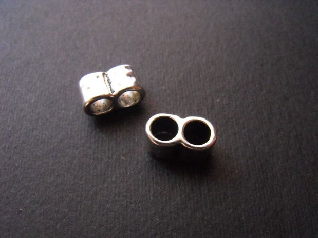DISTANTIER 2 ORIFICII PT. SNUR - 15 X 8 X 8 MM