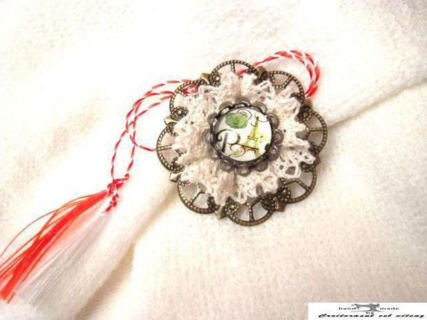Brosa martisor Paris