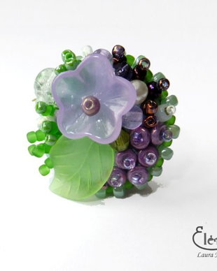 Brosa mov cu verde (martisor)
