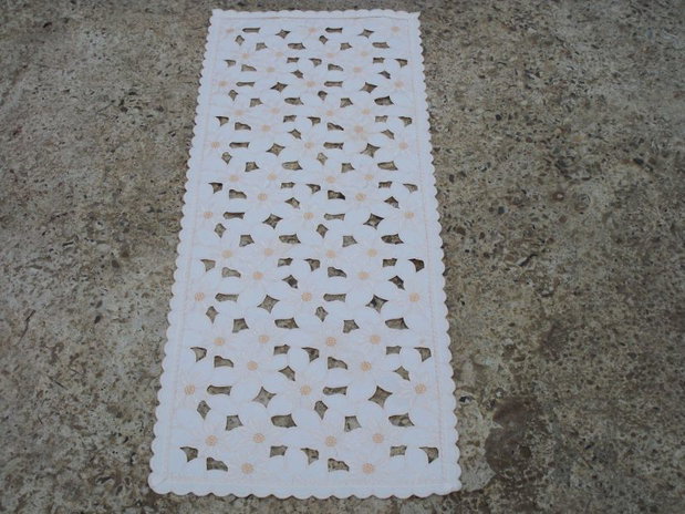Broderie cu flori
