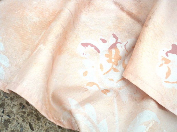 Material textil crem
