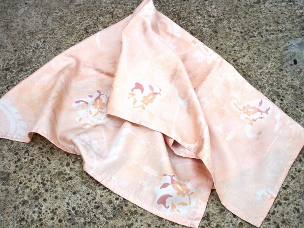 Material textil crem